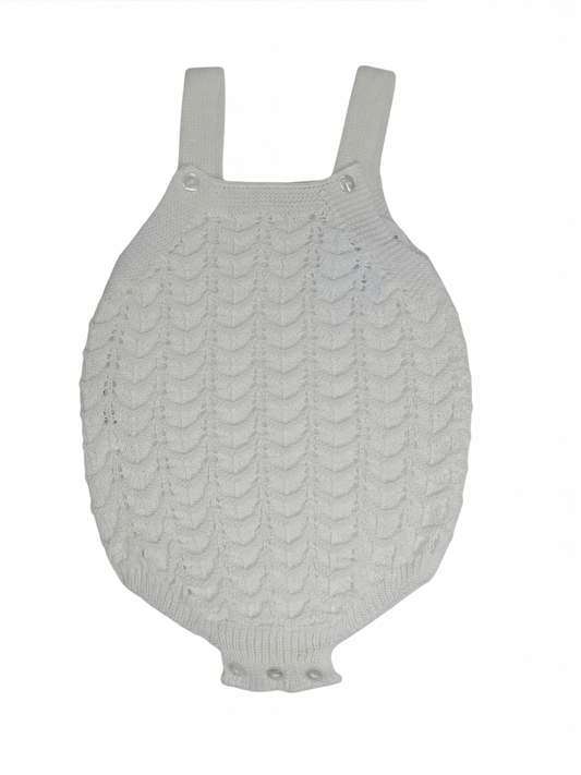 Ranita Clásica de Bebé en Punto de Calados Suaves – Colección Primera Puesta